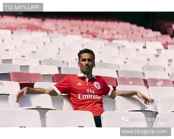 全新发布：2025年Optic足球卡系列亮点解析与投资价值探讨